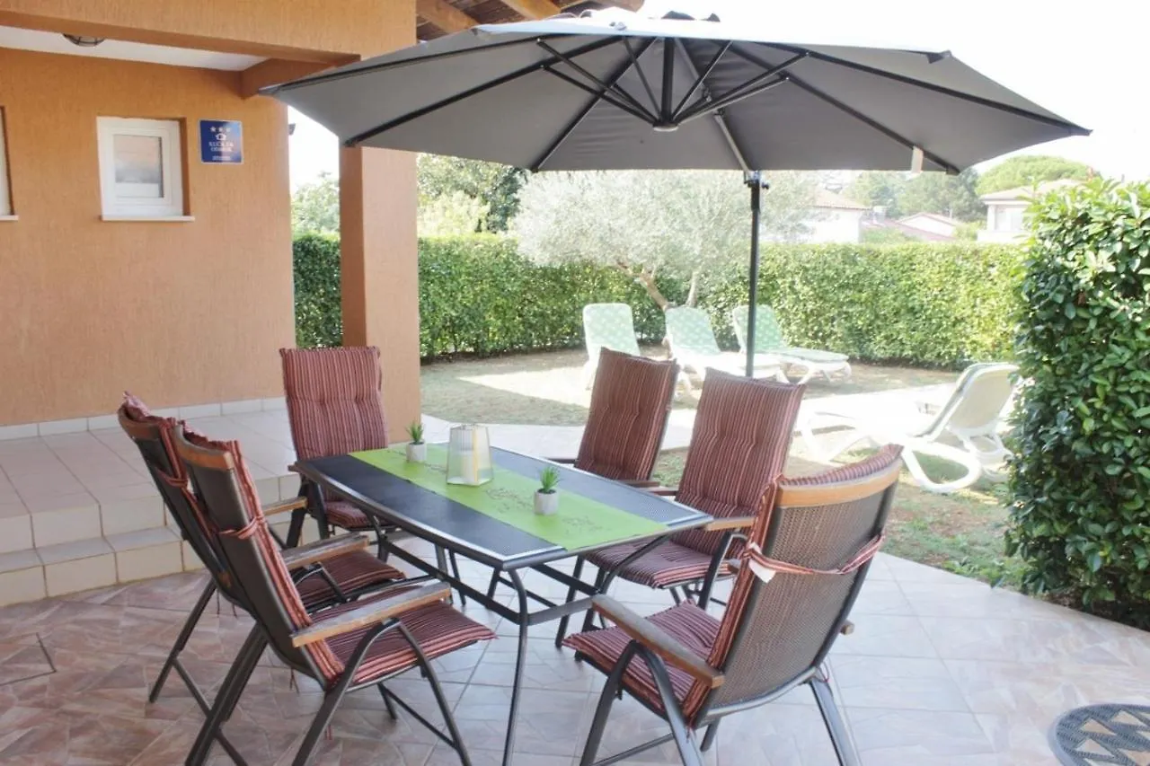 Holiday House Tina Savudrija 0*,  Kroatien