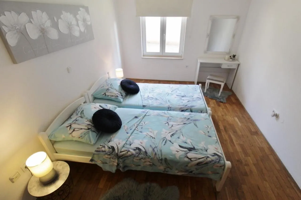Holiday House Tina Savudrija