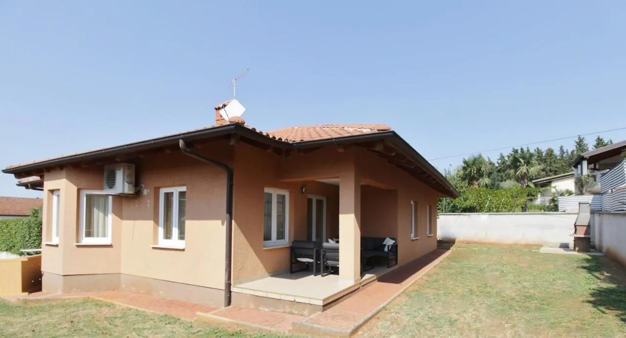 Holiday House Tina Savudrija