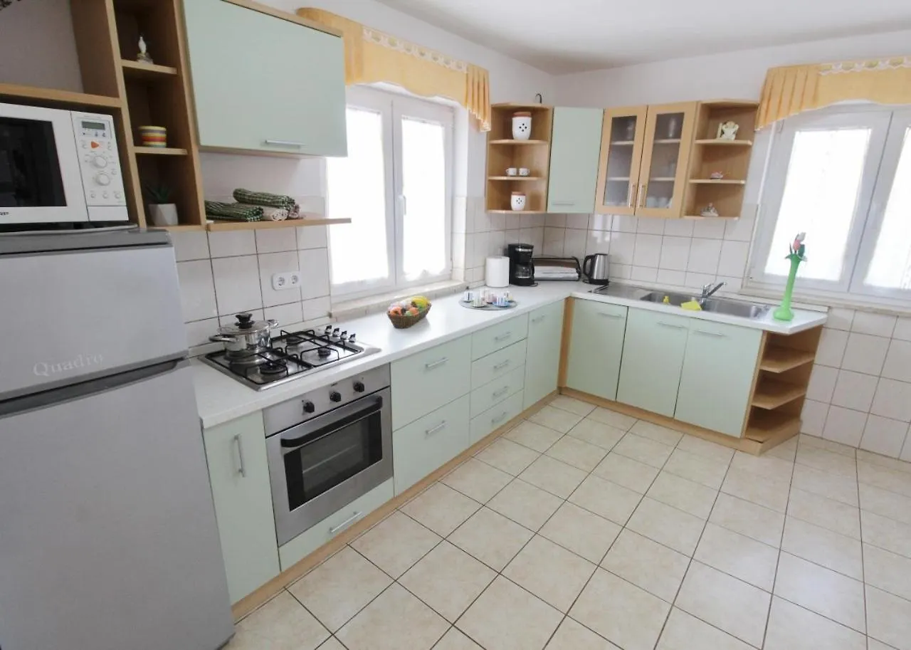 Holiday House Tina Savudrija